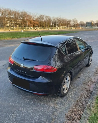 Seat Leon cena 19900 przebieg: 254000, rok produkcji 2010 z Warszawa małe 92